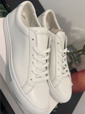 Calvin Klein - ADRIEN Size 10 New In Box